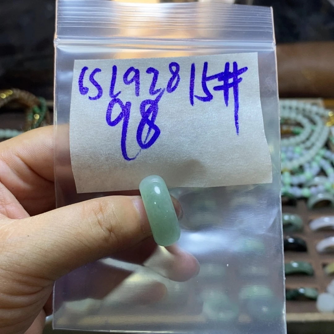 未镶嵌定制翡翠翡翠