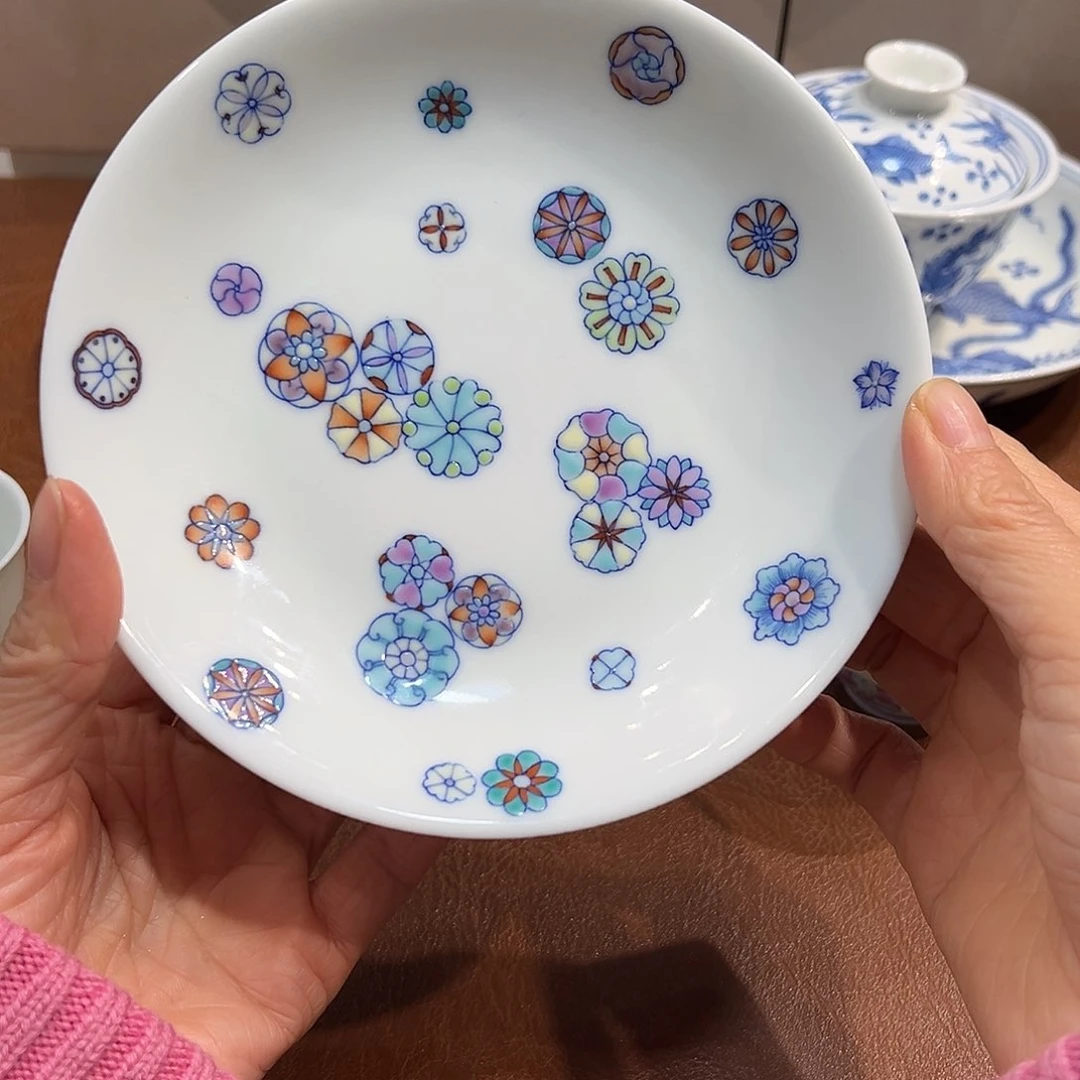 壶承斗彩皮球花壶承15厘米