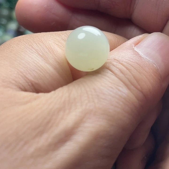 颈饰未镶嵌和田玉忘**念
