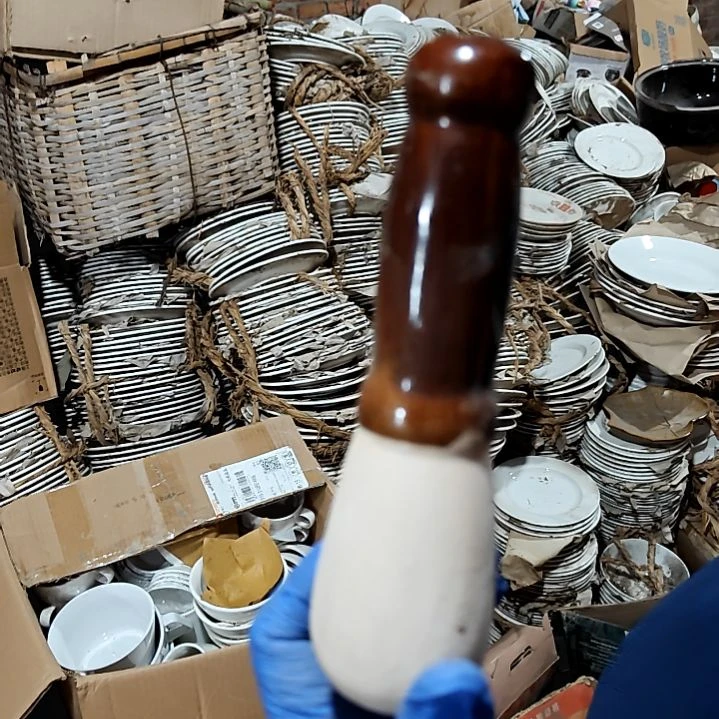 摆件陶瓷盘子碗啥都有