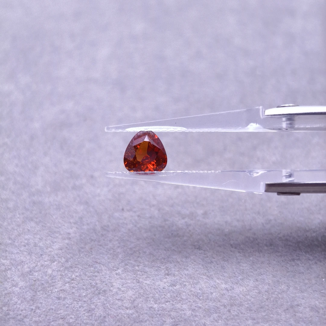 FGvv芬达石-1.59ct（01036028）0323