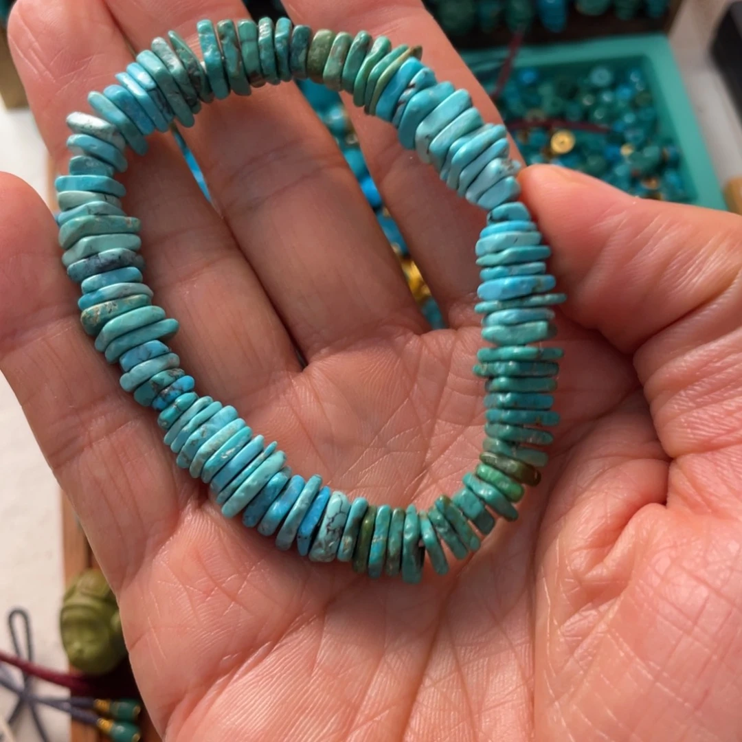 淼***哥绿松石未镶嵌颈饰