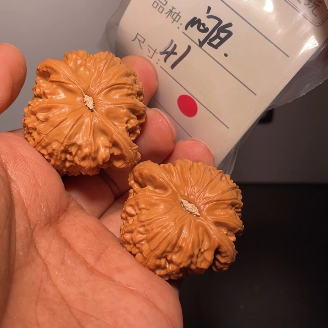 文玩核桃吊坠文玩核桃