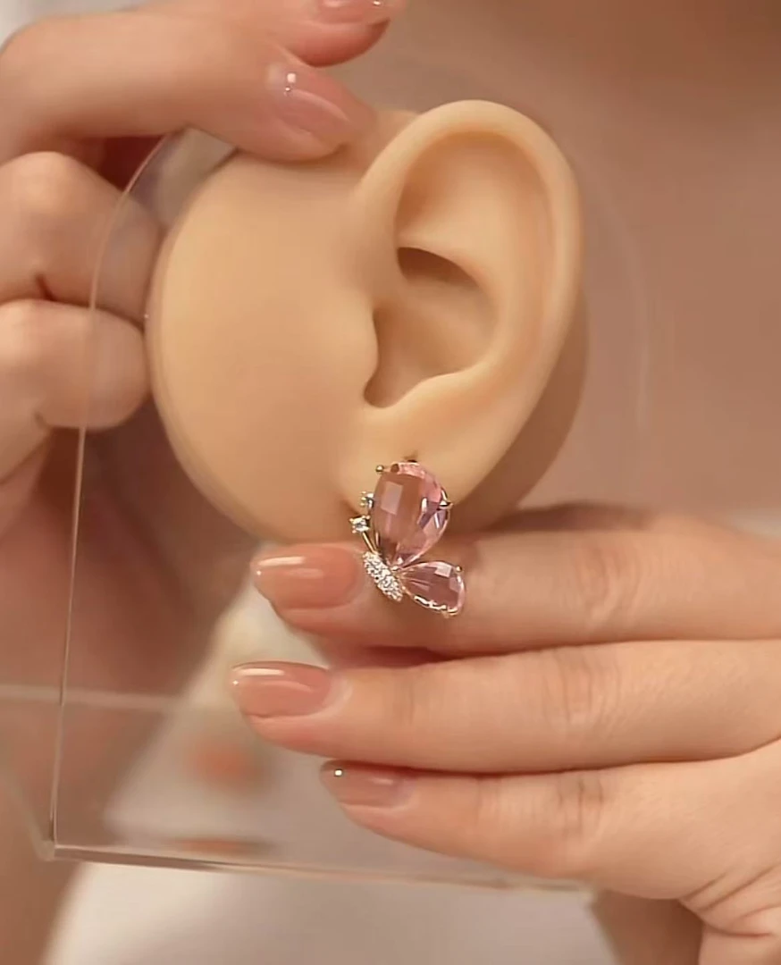 铜合金耳饰 EH808粉钻蝴蝶耳钉