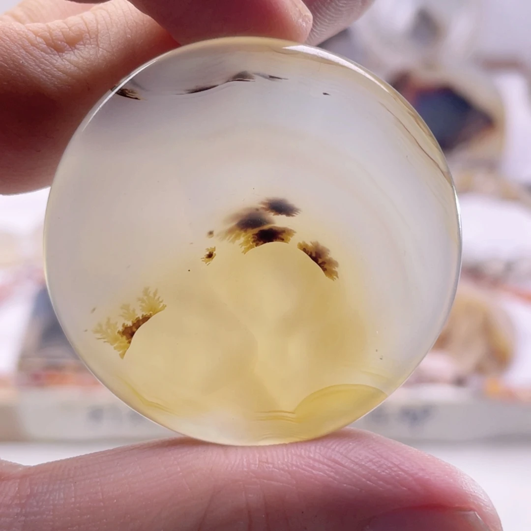 玛瑙/玉髓未镶嵌珠宝奇石