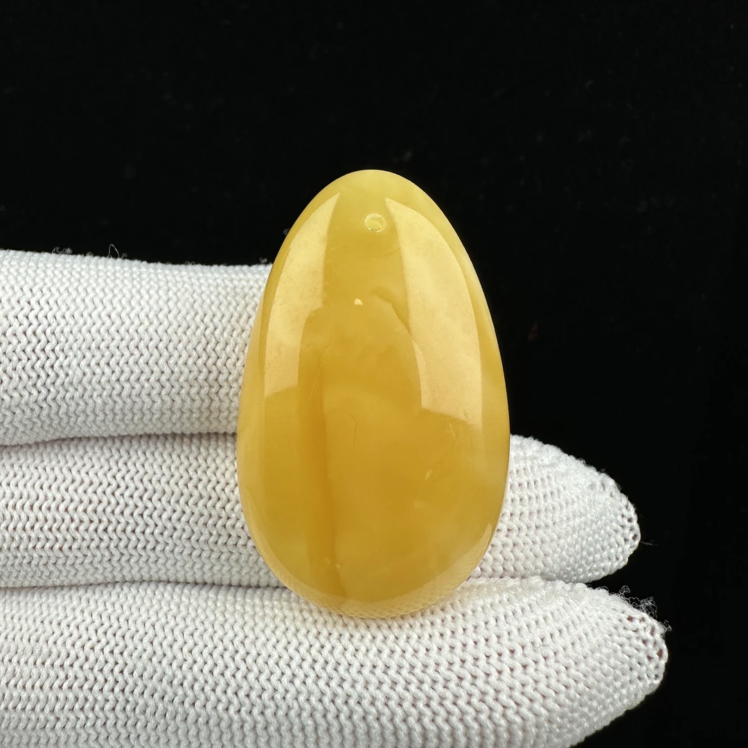 Y1254天然原矿蜜蜡 满蜡飘花水滴牌 24*39*11mm抖音基地质检发货