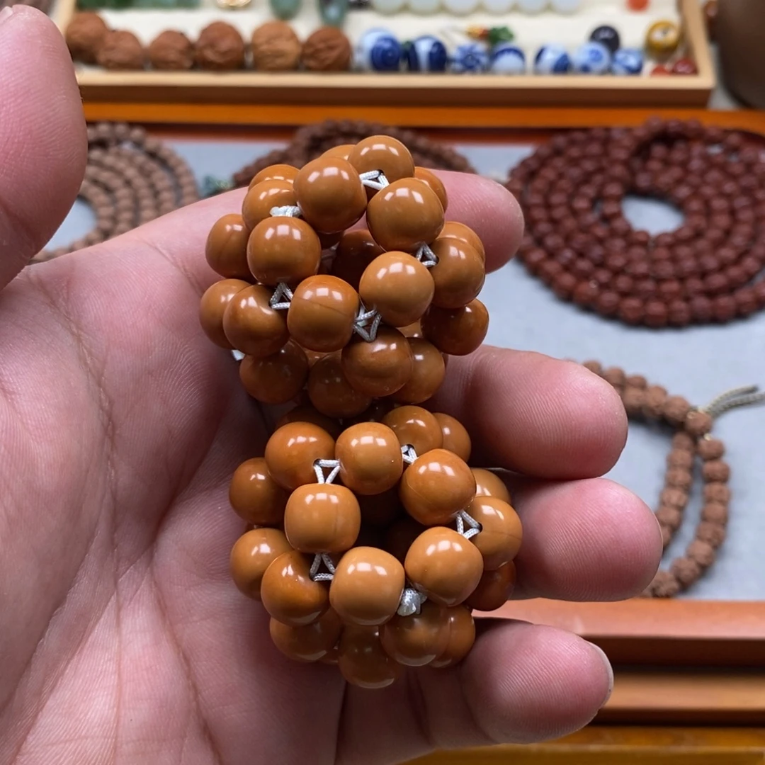 猴头核桃吊坠58359747846946855