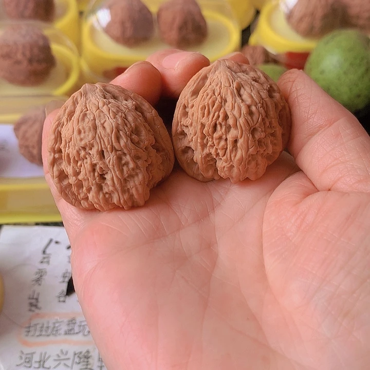 吊坠文玩核桃36尺红玛瑙