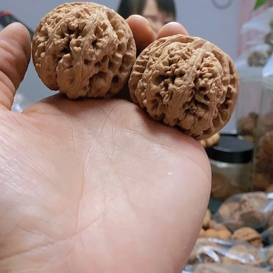 【闪购商品】把件文玩核桃45.5粗筋