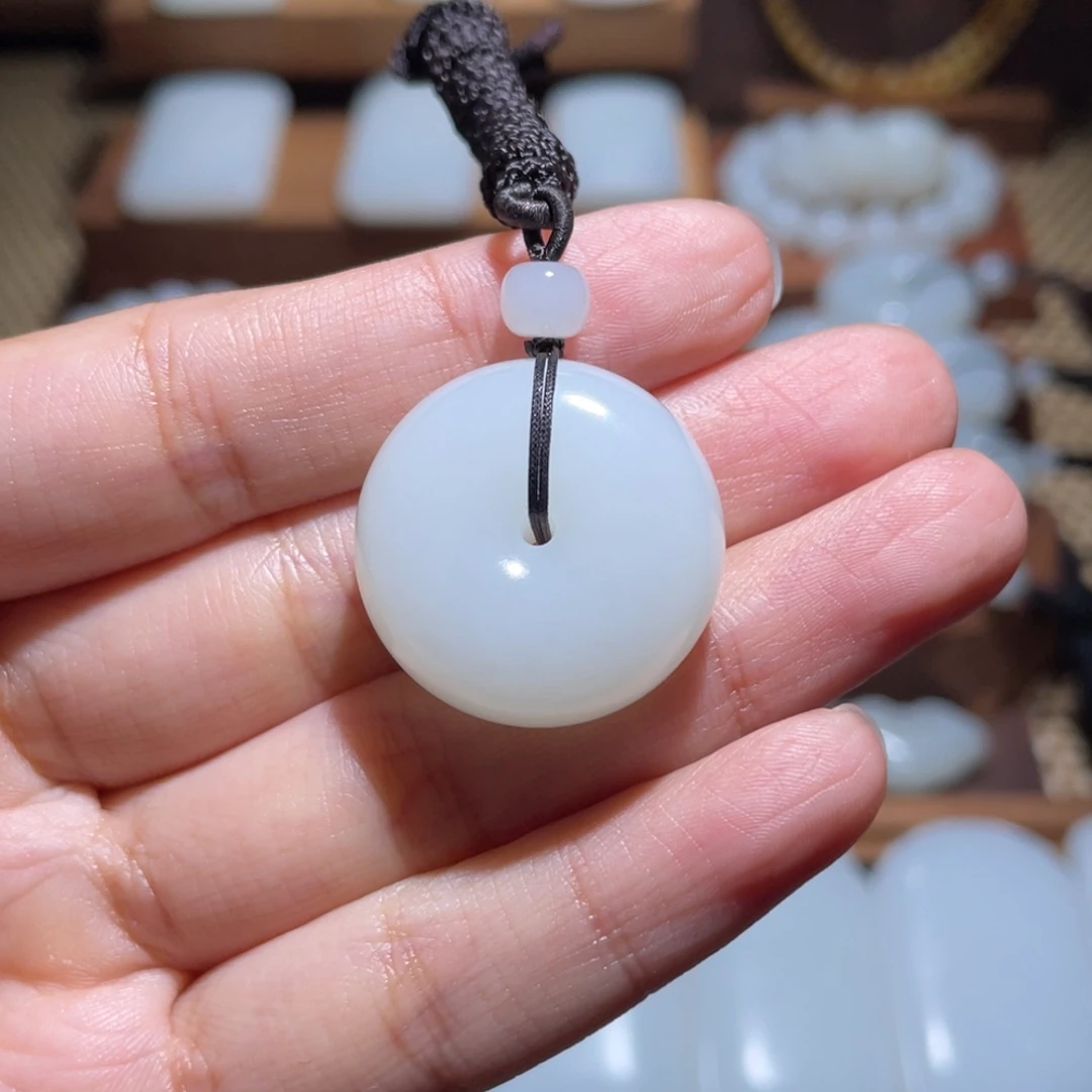 未镶嵌手链和田玉卡25.7