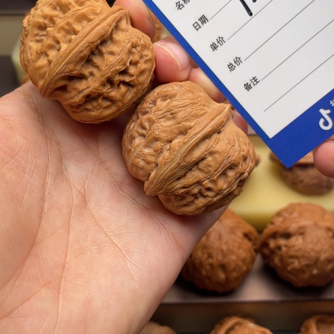 文玩核桃吊坠125号40元宝