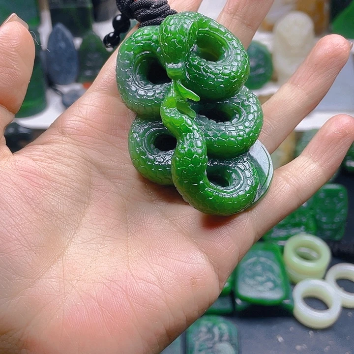 和田玉未镶嵌珠宝半成品