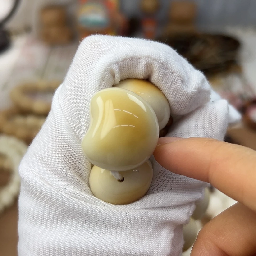 吊坠菩提根/象牙果牙果胖月亮炭烤一颗