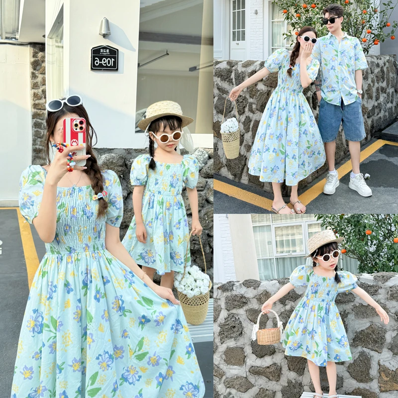 亲子装夏季2025碎花度假一家三口四口短袖母女连衣裙全家装8807