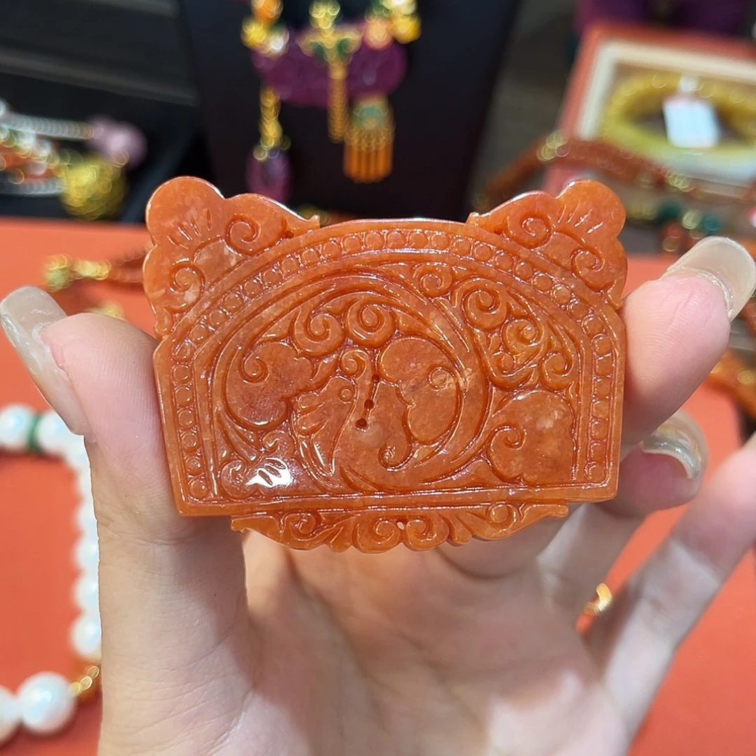 云***朵裸石翡翠鸿运当头