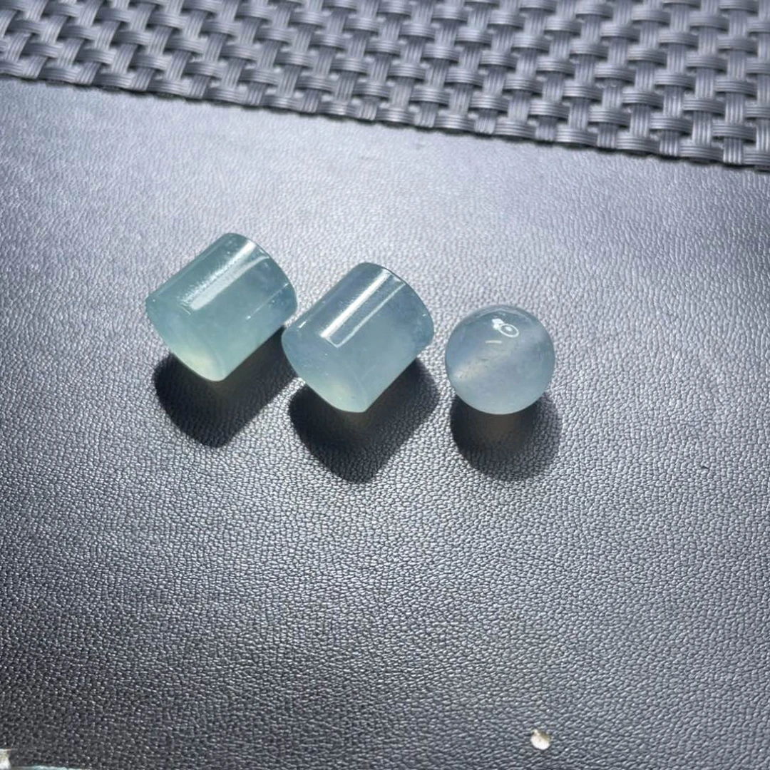 琰***定制翡翠未镶嵌翡翠