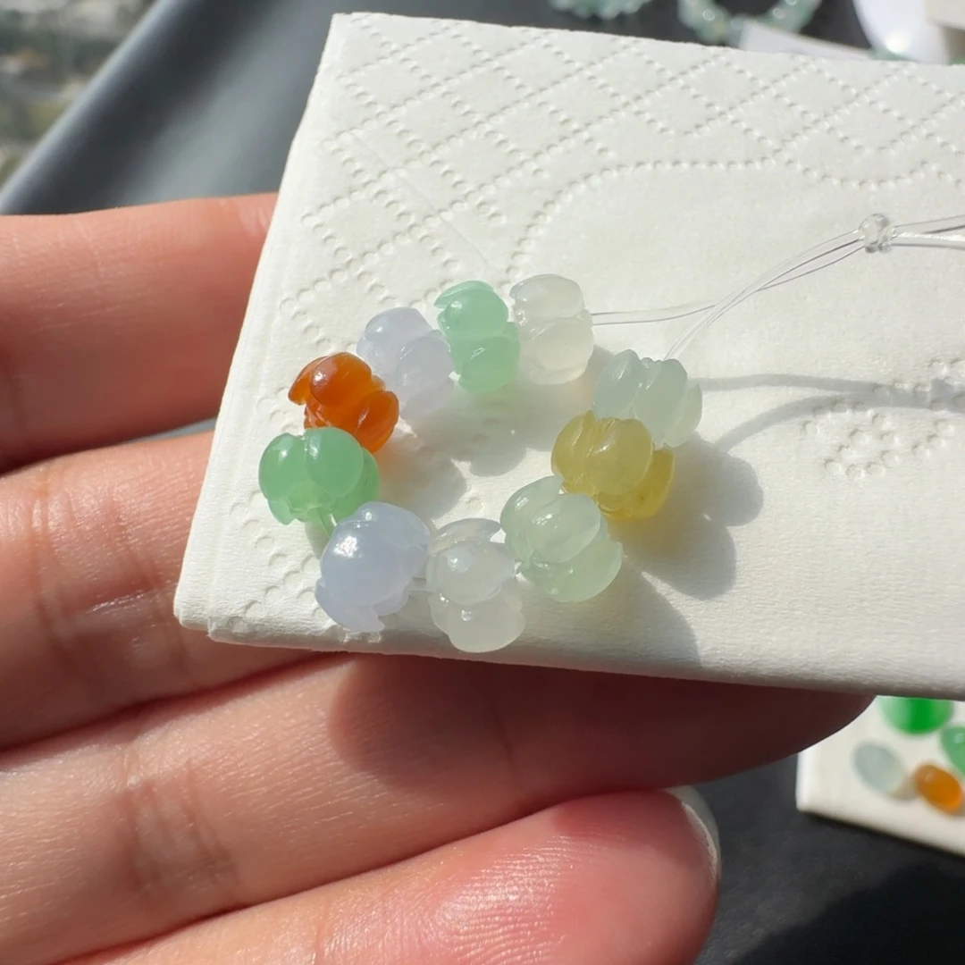 定制翡翠未镶嵌冰种彩色莲花珠