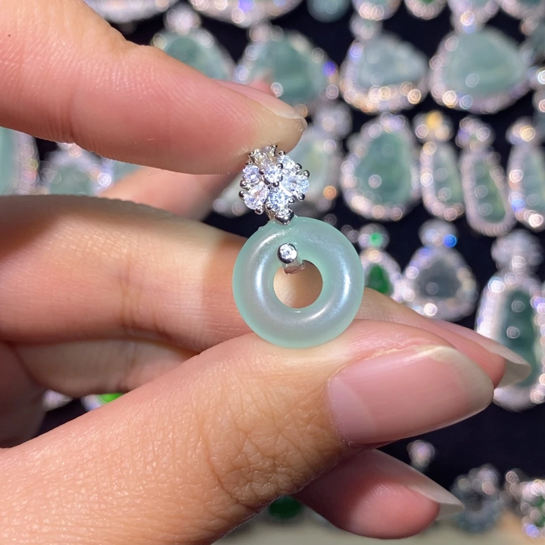 翡翠未镶嵌颈饰天然