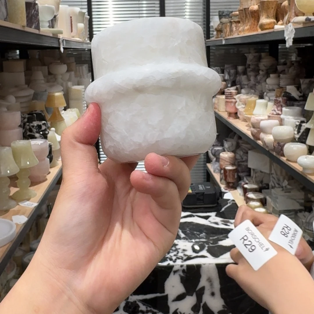 大理石R27。 关机。