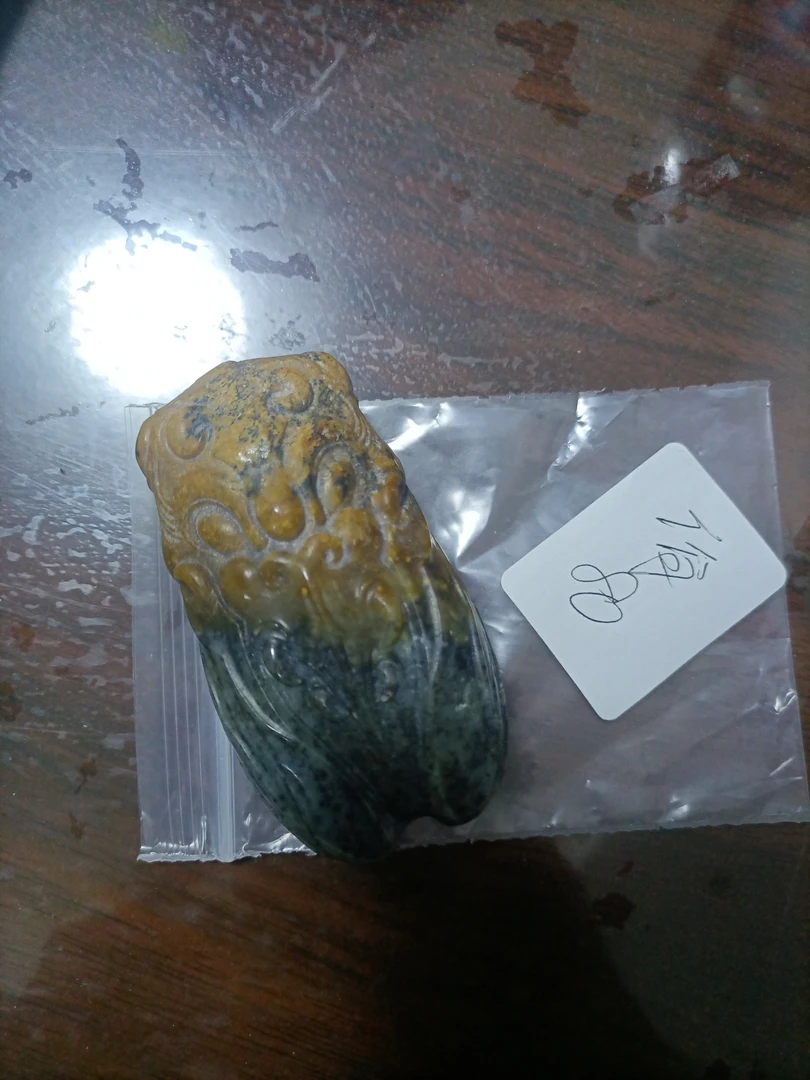 蝉 把件 河磨玉