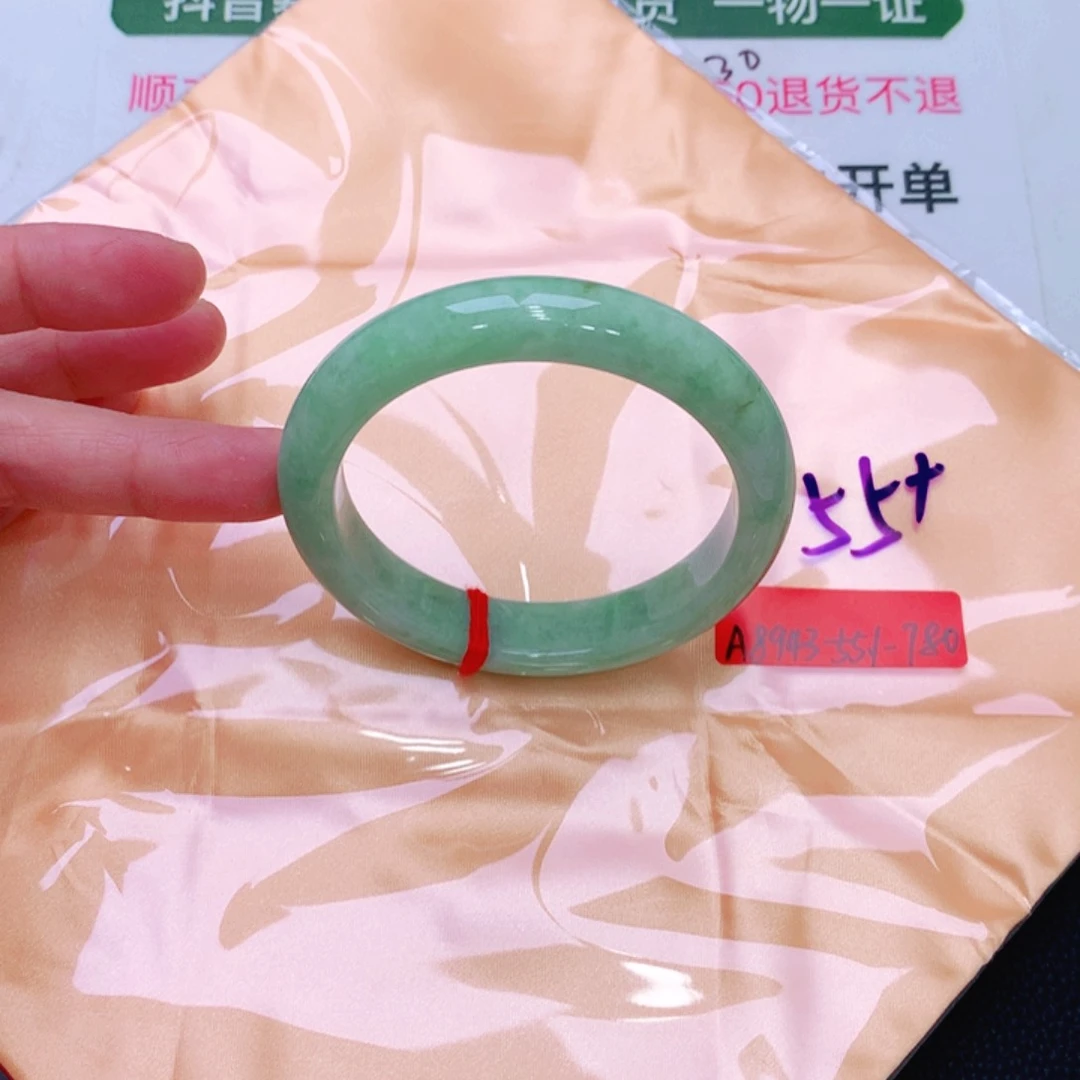 未镶嵌手镯翡翠缅甸翡翠手镯