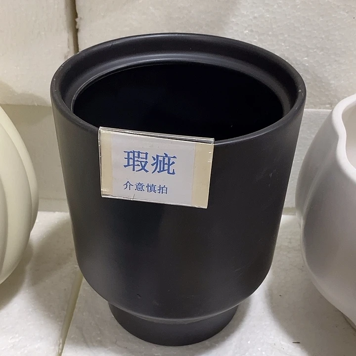 紫砂花盆多肉瑕疵盆有孔。