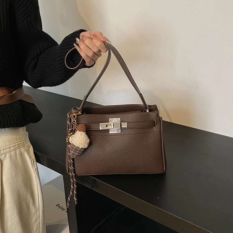 高级感包包女秋冬2025新款复古百搭单肩斜挎包简约时尚休闲凯莉包