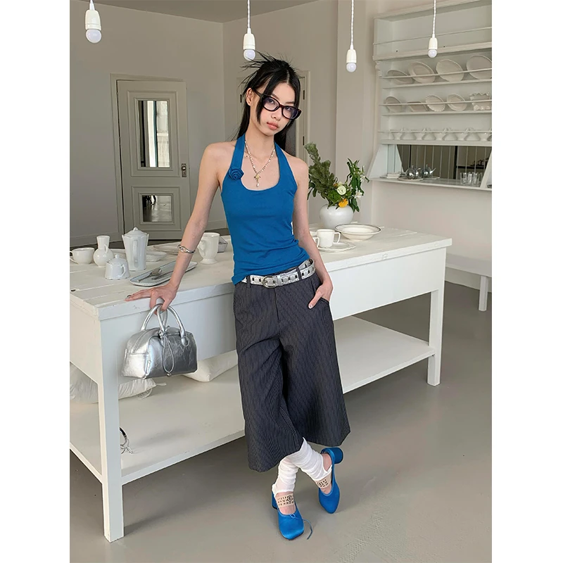 辣妹纯欲风设计感蓝色花朵挂脖条纹吊带背心女2025夏新款短款上衣