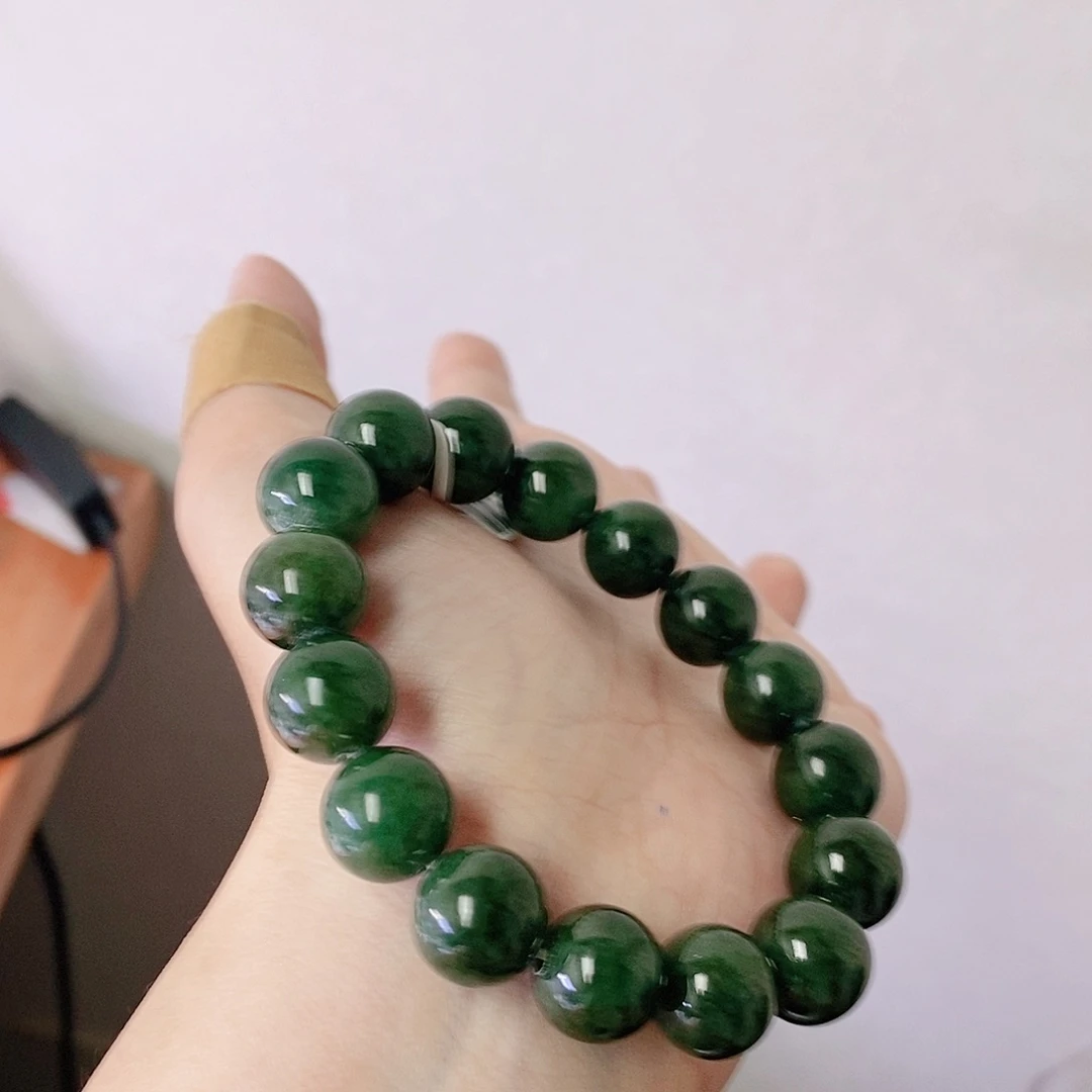 定制翡翠未镶嵌珠串