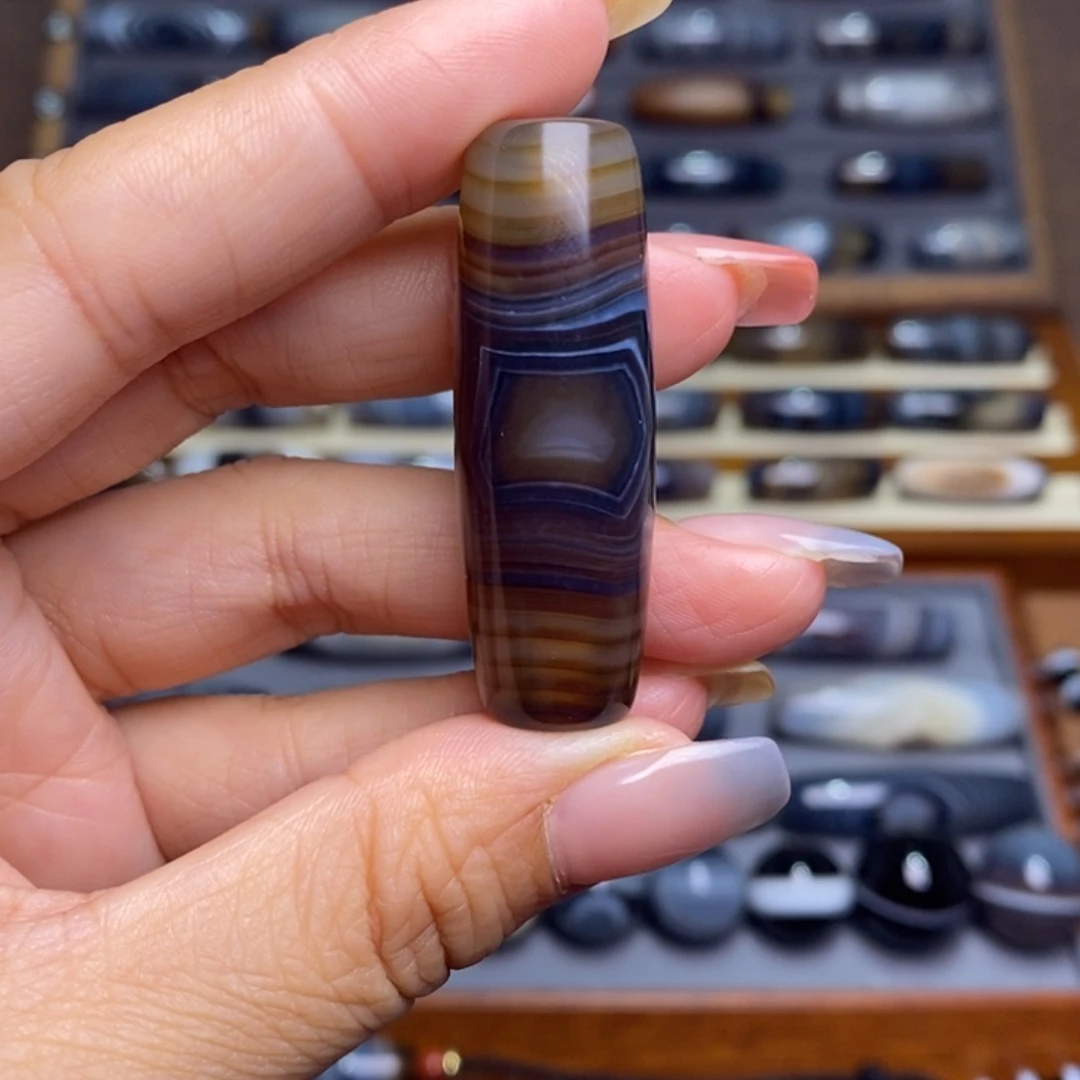 玛瑙/玉髓未镶嵌珠宝半成品袄*多