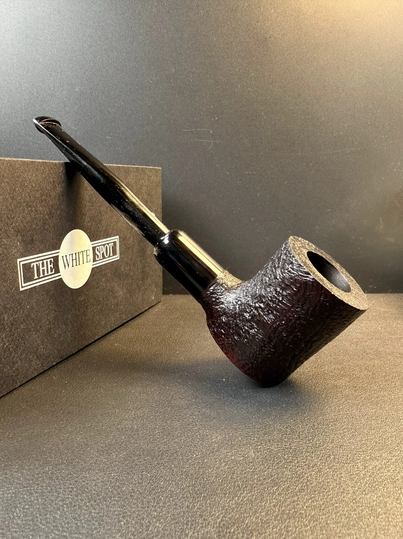 英国The white spot shell系列4122型号石楠木烟斗内径20.4深37.6