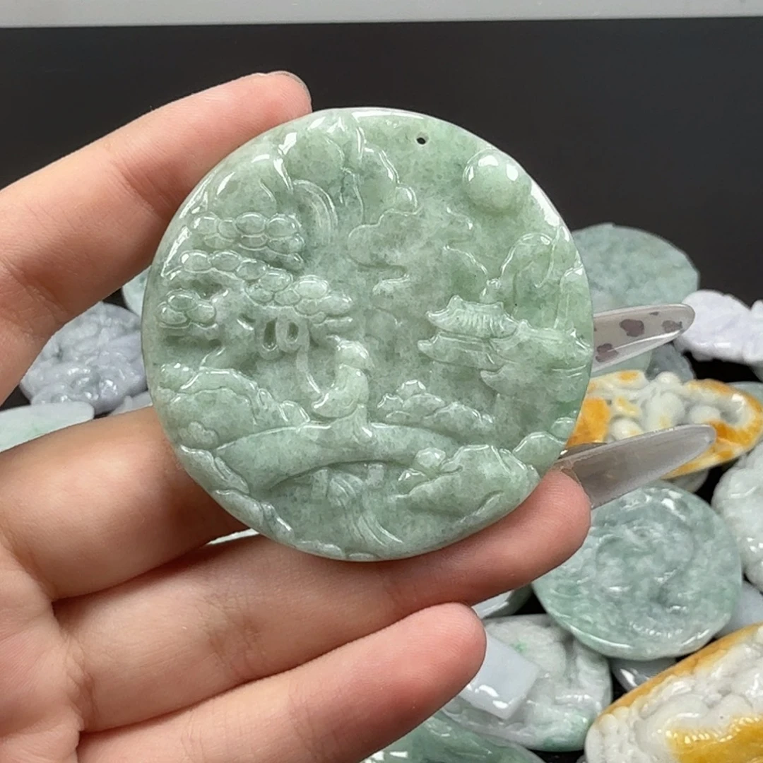 翡翠未镶嵌颈饰翡翠