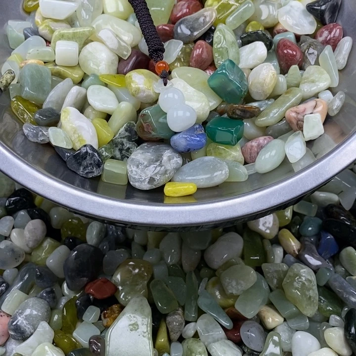 蛇纹石玉鱼缸石未镶嵌