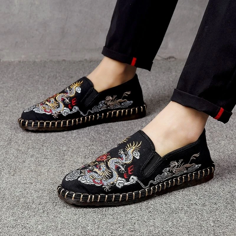民族青年刺绣休闲社会北京布鞋透气山手工男单防滑牛筋脚蹬豆豆鞋