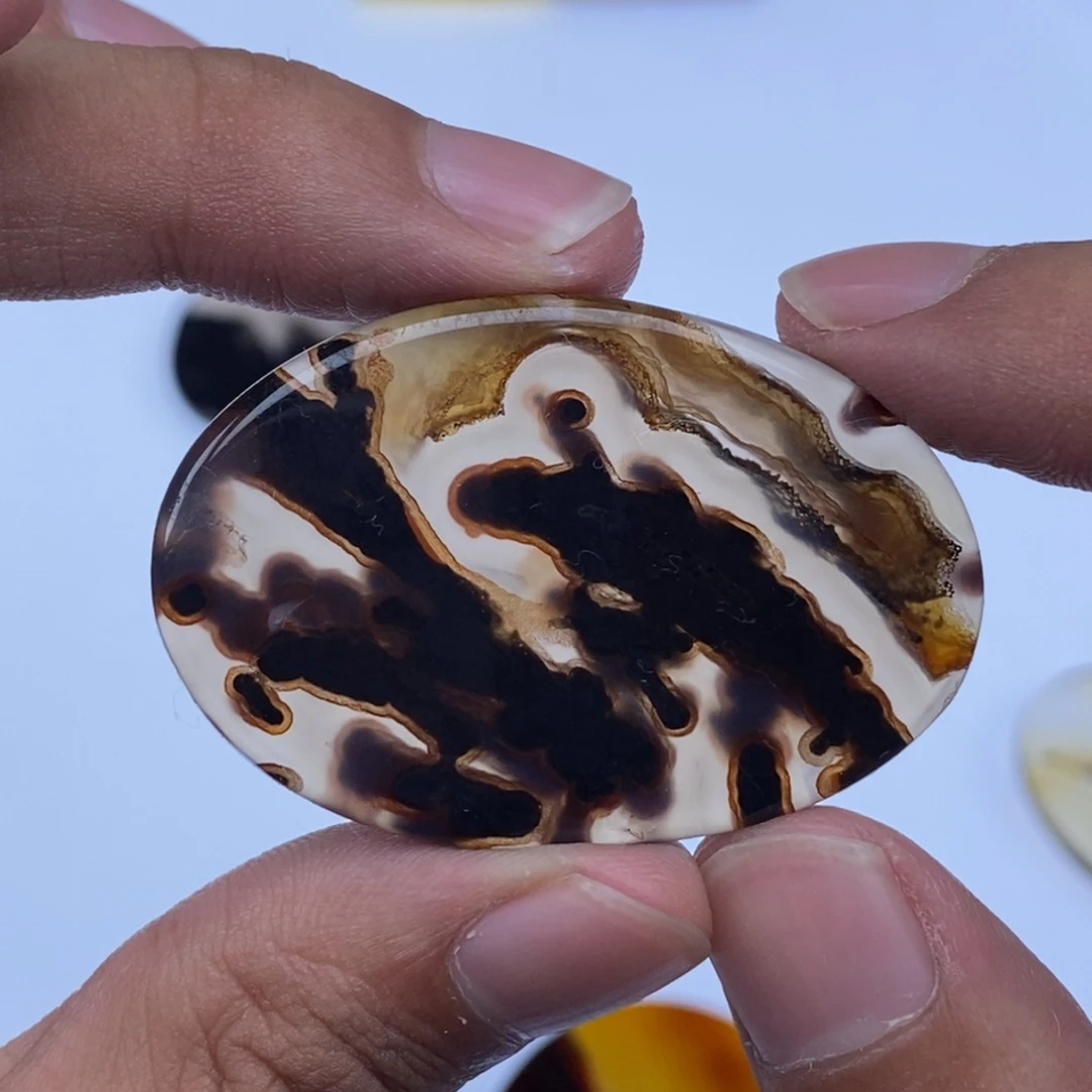 玛瑙/玉髓未镶嵌珠宝半成品