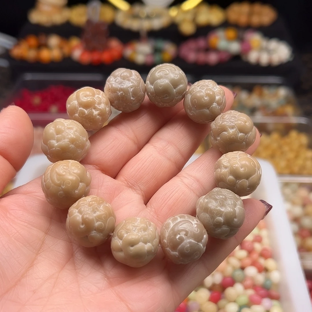 手串菩提根/象牙果微瑕卡18左右貔貅一条