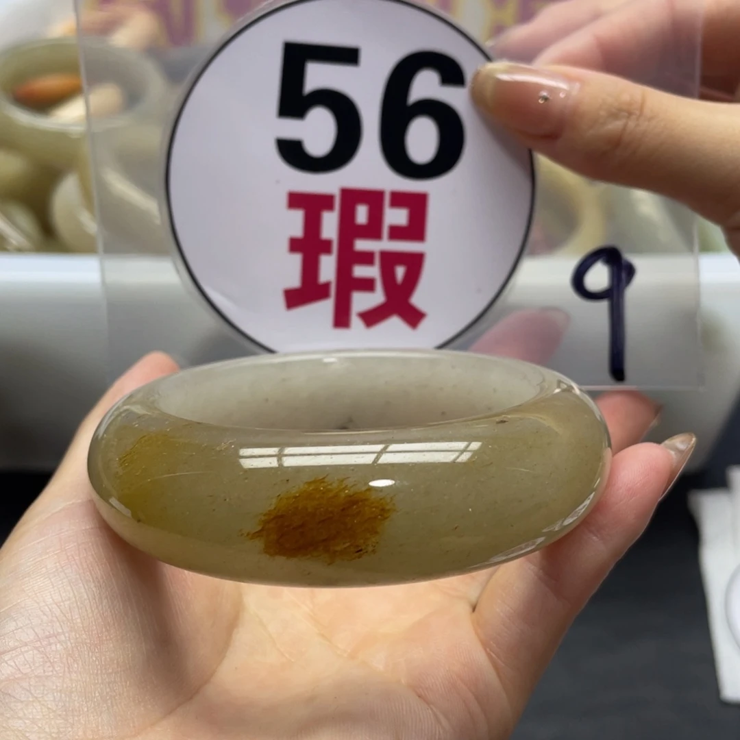 未镶嵌手镯石英岩玉