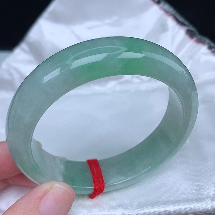 未镶嵌手镯翡翠天然