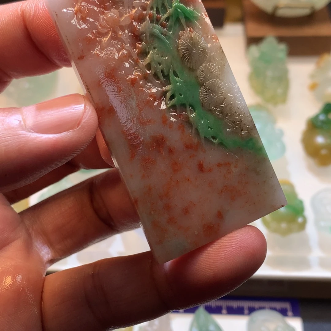 定制翡翠未镶嵌露*
