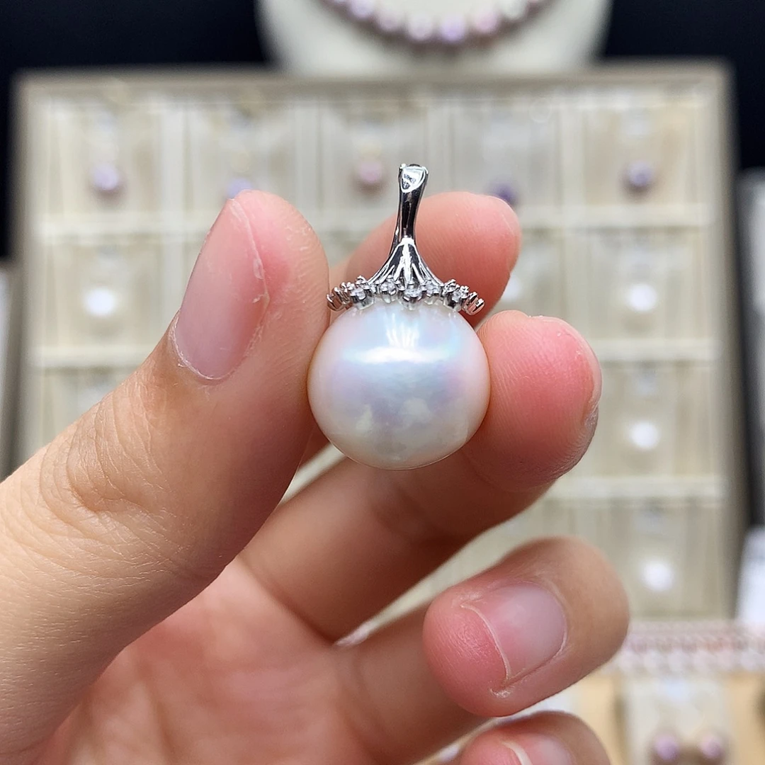 淡水珍珠合金颈饰