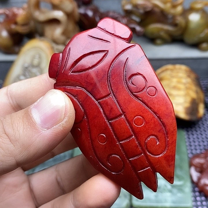 未镶嵌蛇纹石玉颈饰