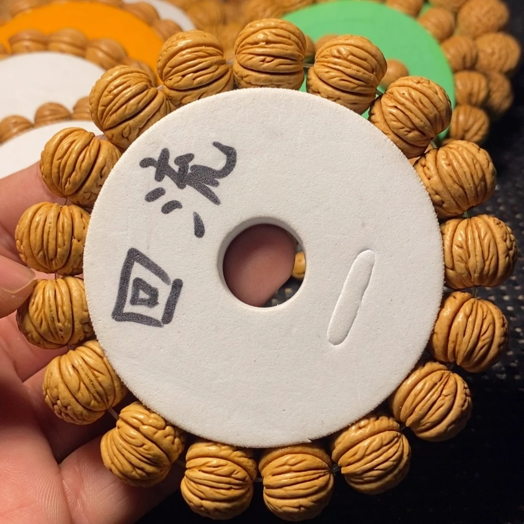 皮***室桃核吊坠桃核手串