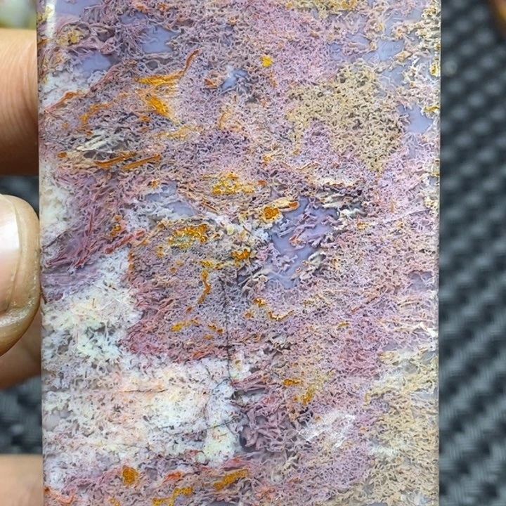 玛瑙/玉髓颈饰未镶嵌五*