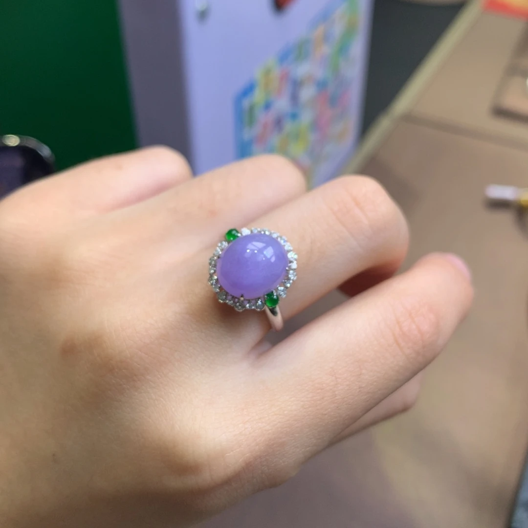 小***微翡翠18K金镶嵌颈饰翡翠