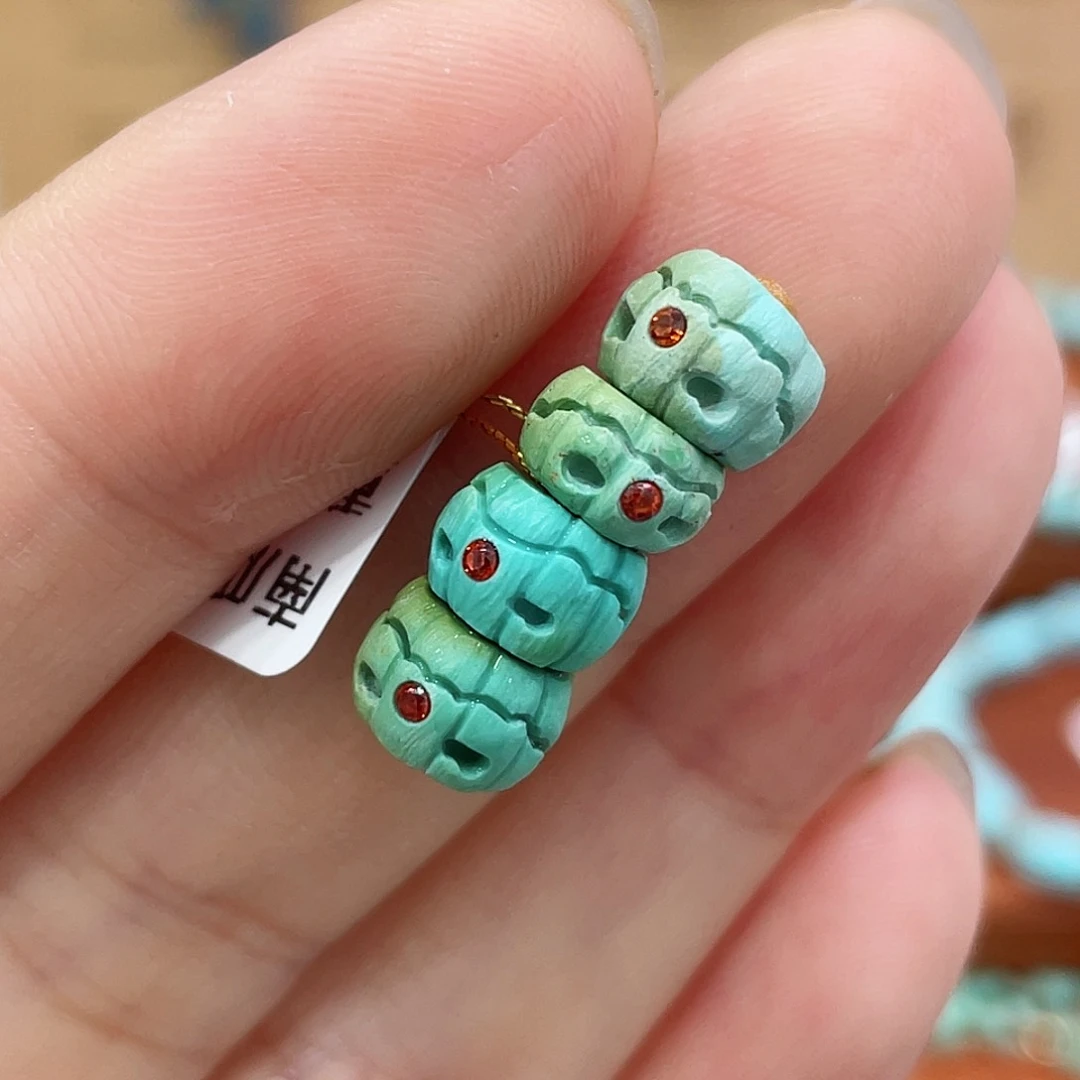 未镶嵌绿松石珠宝奇石