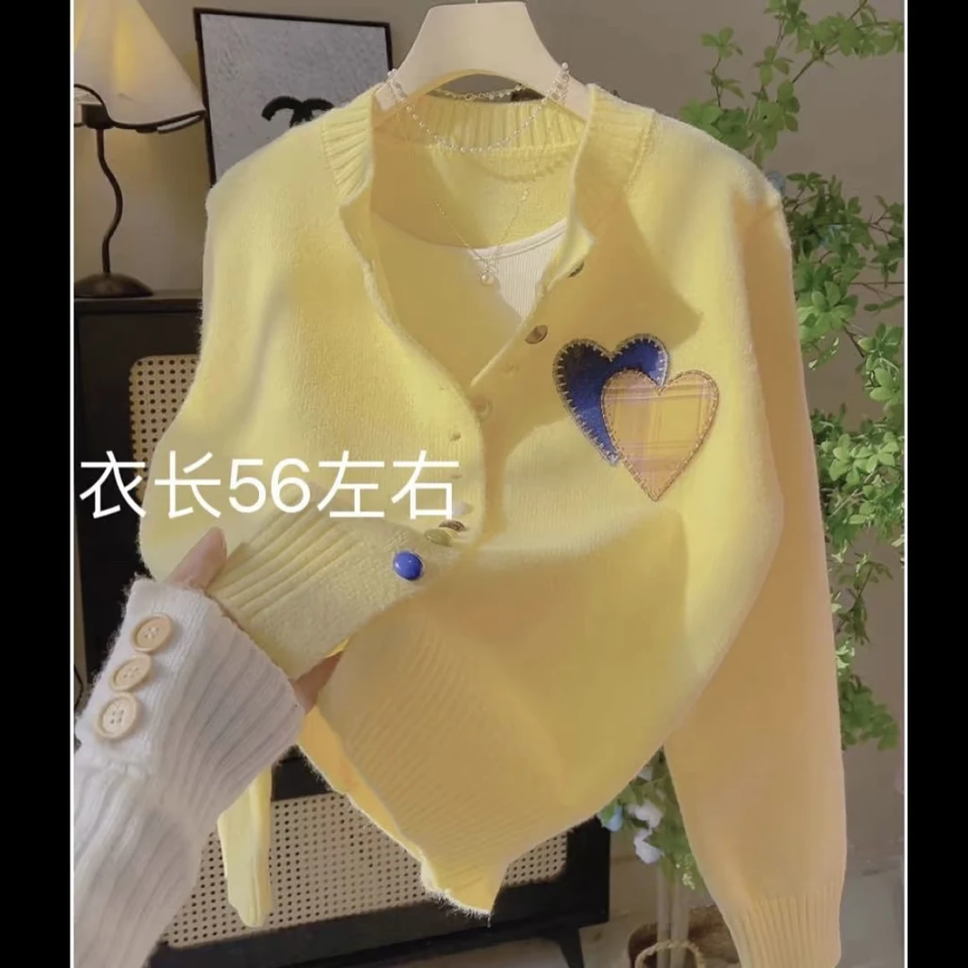 雨-双爱心洋气彩扣爱心针织开衫女秋冬款时尚气质圆领毛衣外套