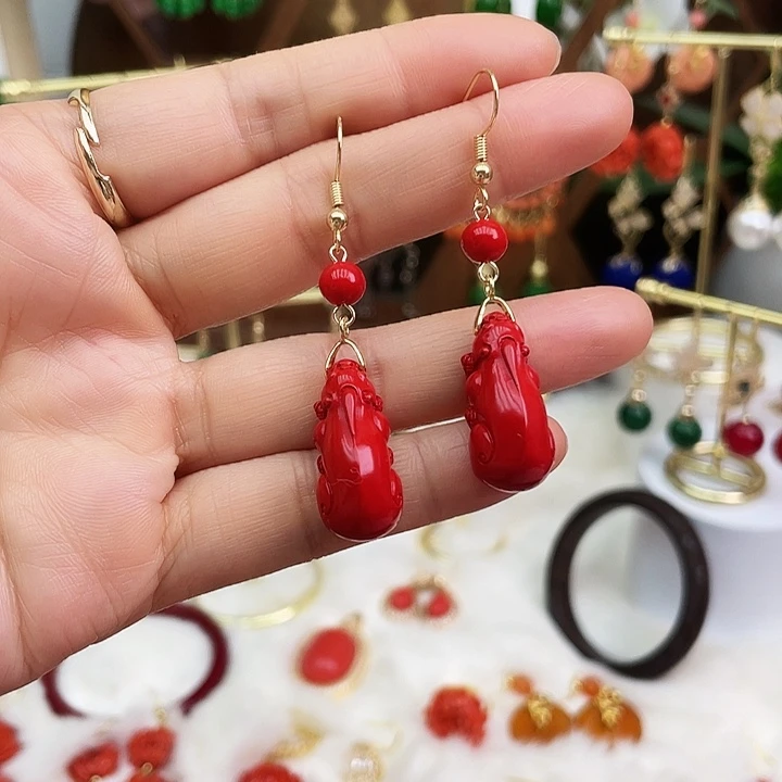 石英质玉耳钉合金