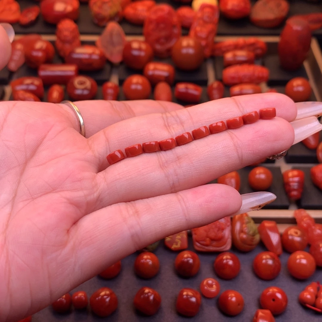 白***默南红玛瑙未镶嵌川料原矿精工直切隔片5.5mm