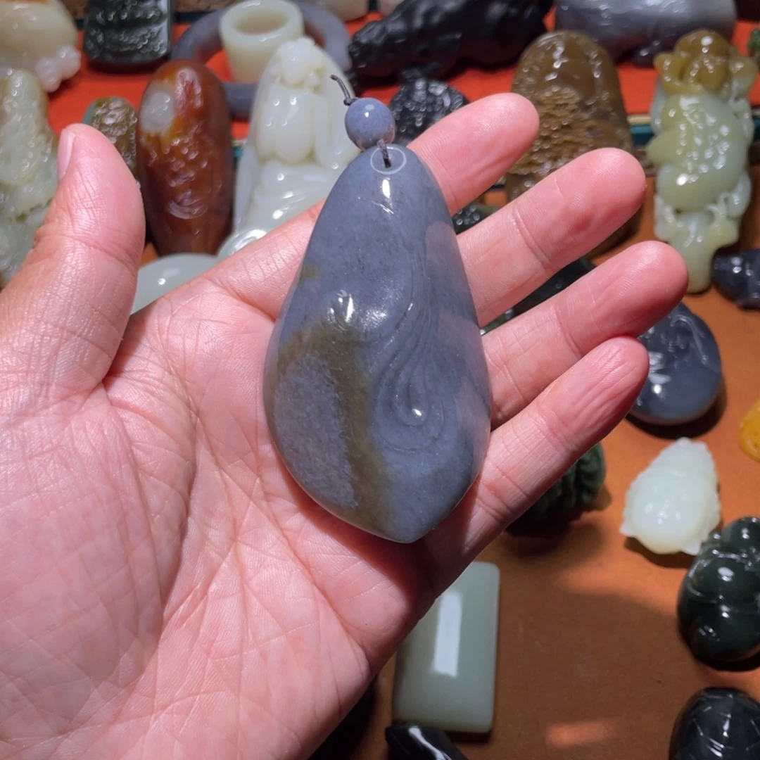 未镶嵌和田玉（糖玉）挂件