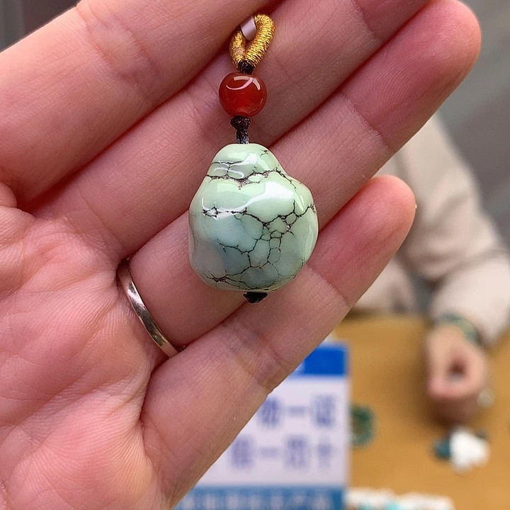 未镶嵌绿松石原矿
